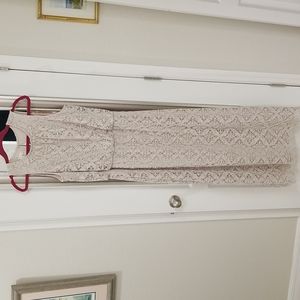 Long beige dress byLondon Times